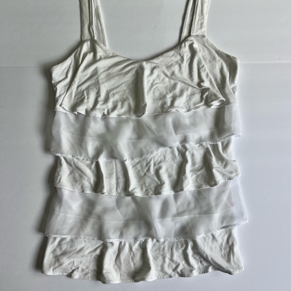 Y2K White House Black Market Ruffled Off-White Sleeveless Top